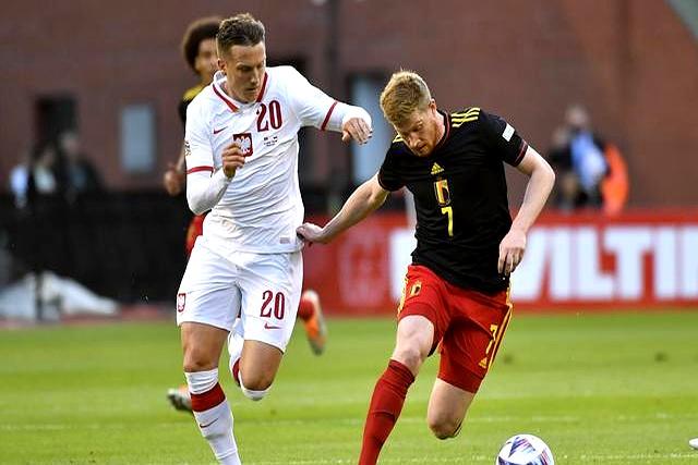 波兰击败芬兰，晋级前景蒙上阴影