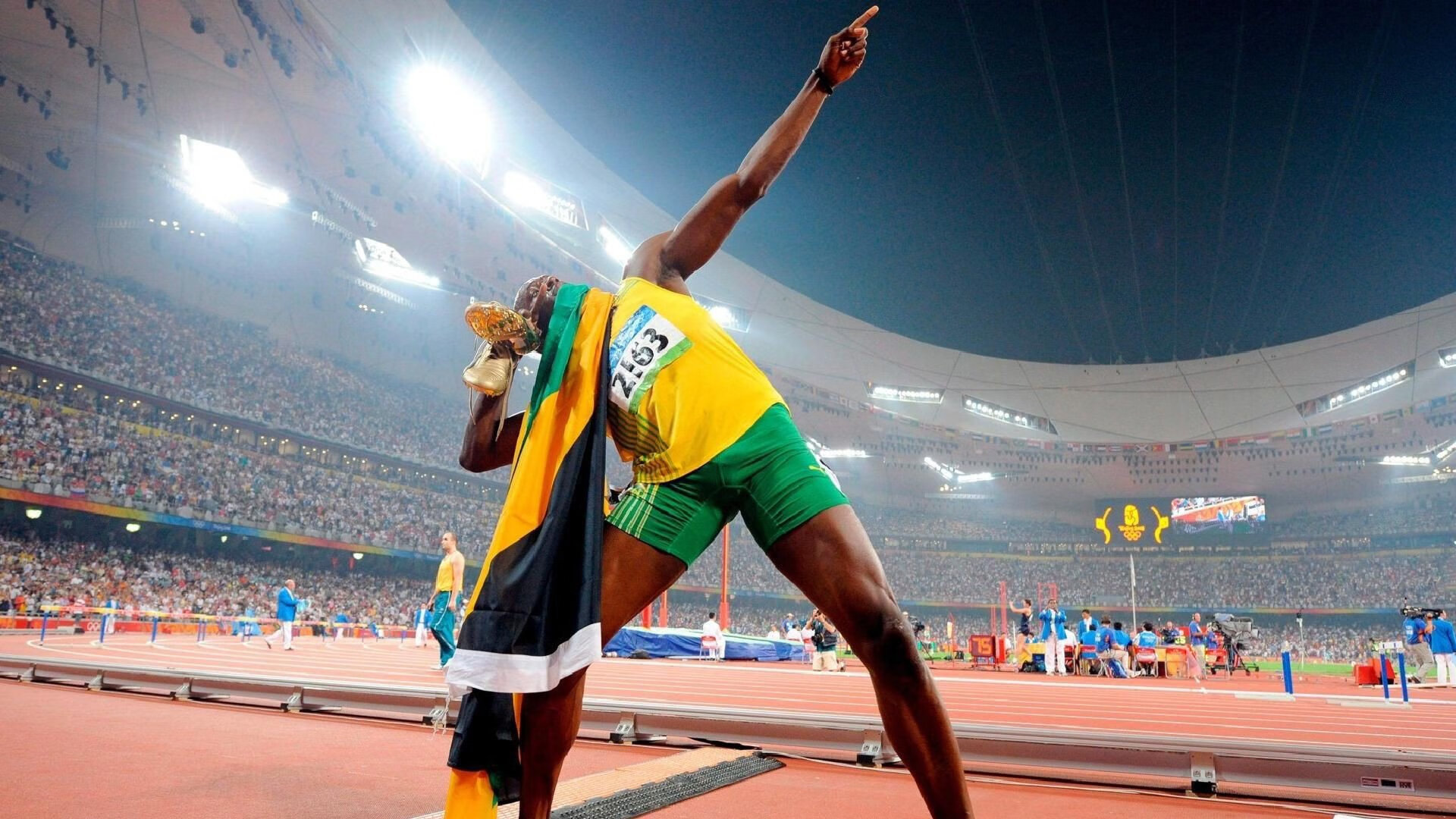 雷速直播-当枫叶国遇上巴伐利亚，三笘薰生涯之夜映照拜仁加时奇迹