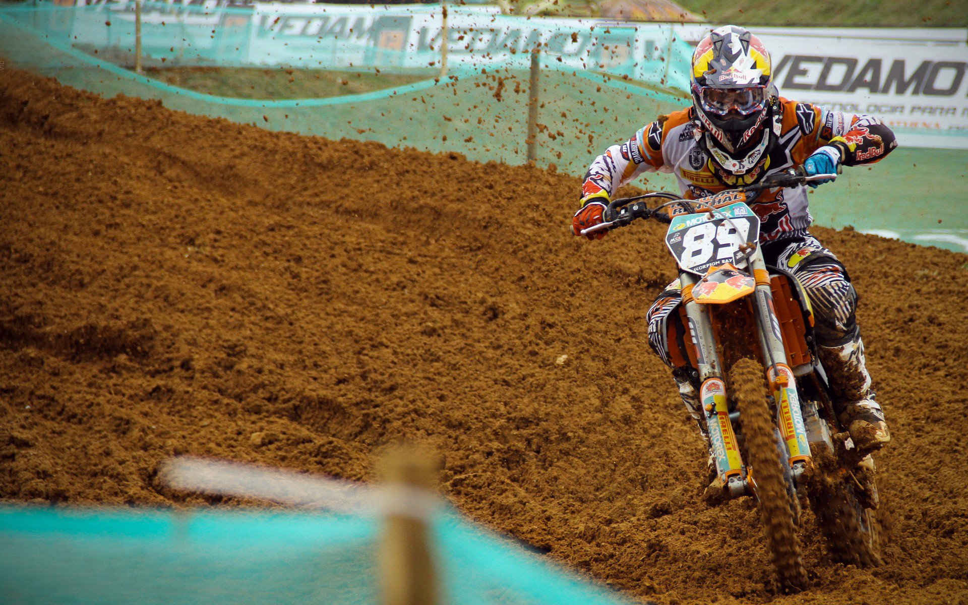 门迪的沉默防线，当哥伦比亚的野性遇见马德里的精密计算