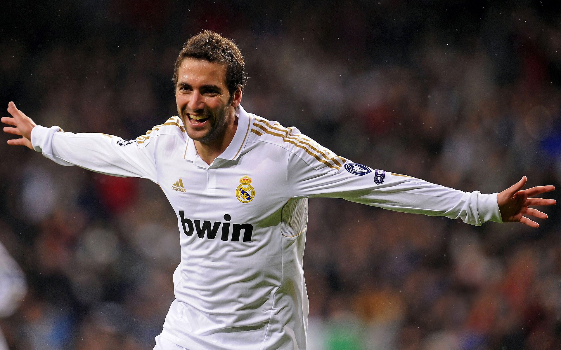 逆转奇迹与传奇延续，卡瓦哈尔刷新纪录之夜，挪威导演曼联惊魂时刻